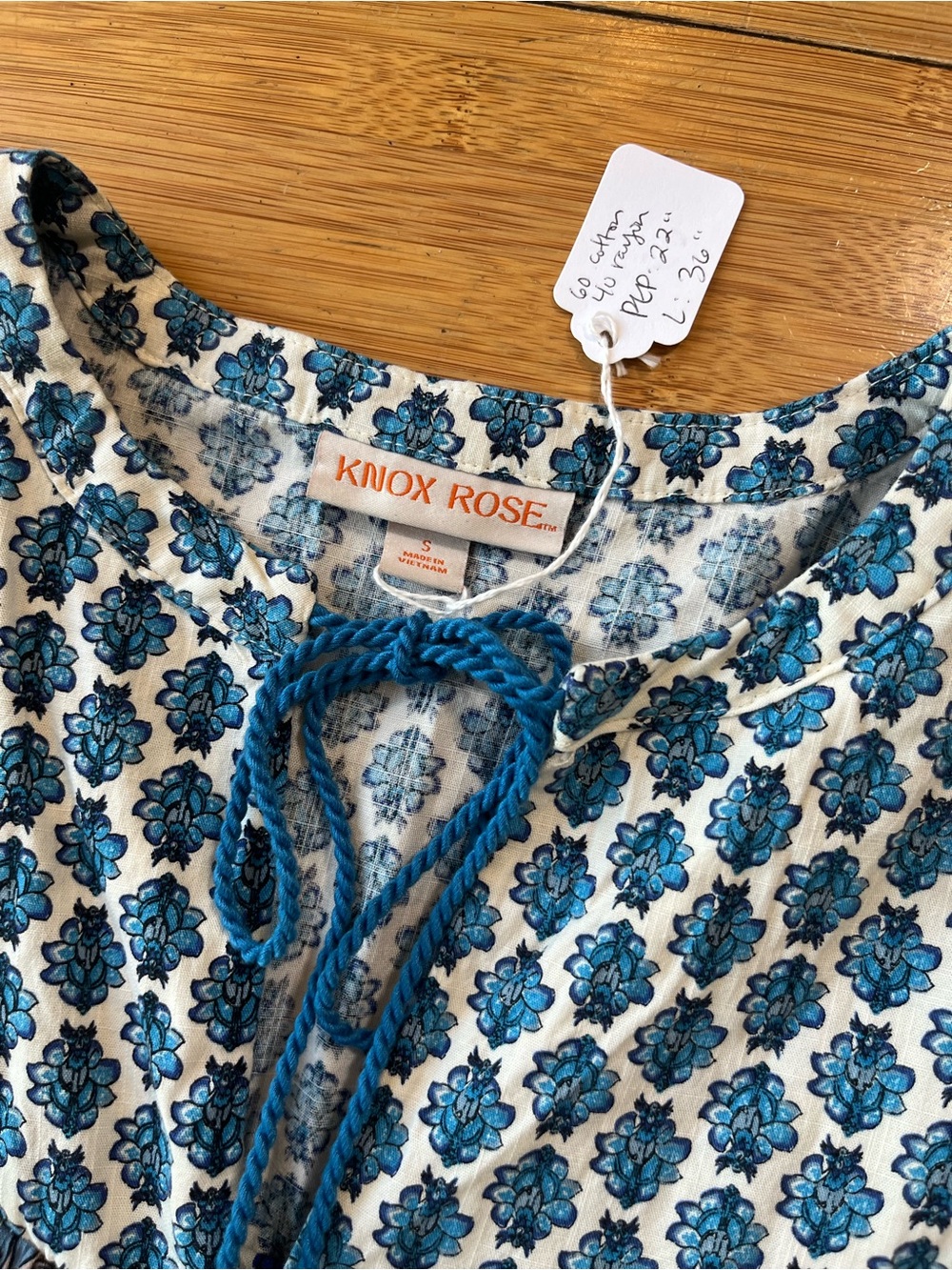 Knox Rose Blue & White Floral Paisley Flowy Boho Puff Sleeve Mini Dress - Picture 4 of 12